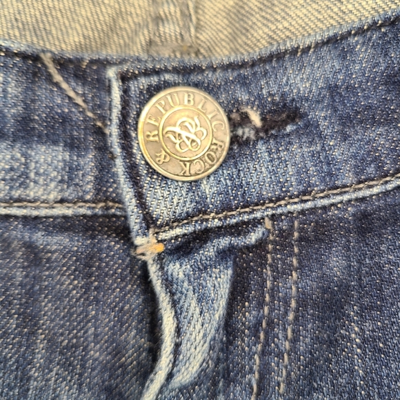 Rock & Republic Jean Shorts - Picture 8 of 9